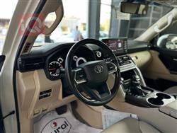 تۆیۆتا لاند کروزەر